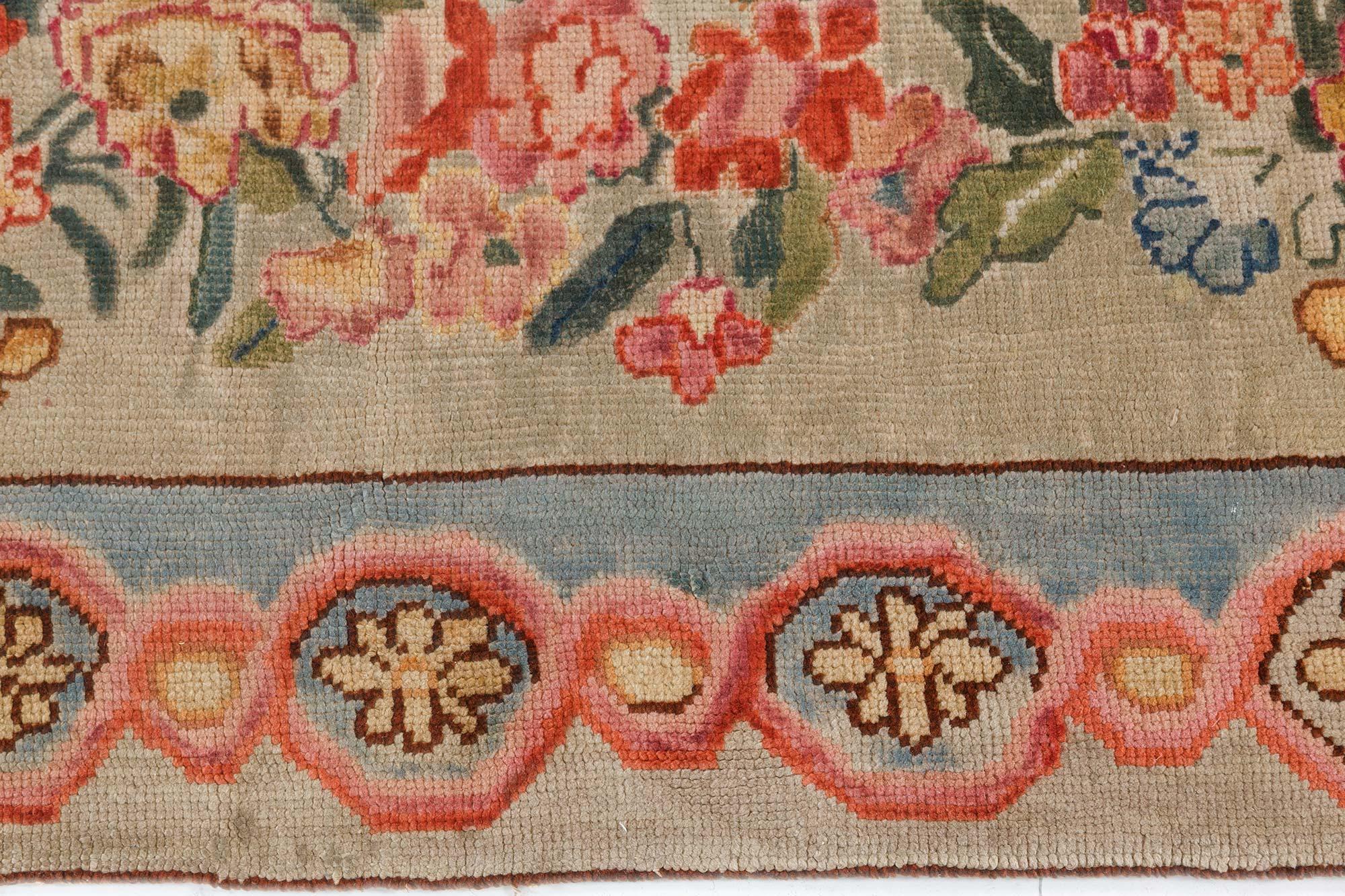 Tapis Fragment de Savonnerie française Doris Leslie Blau du 19ème siècle en vente 6