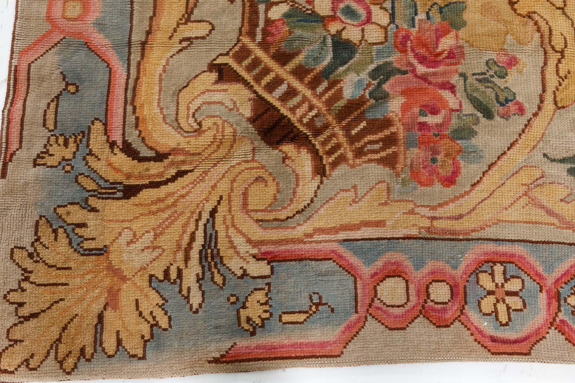 XIXe siècle Tapis Fragment de Savonnerie française Doris Leslie Blau du 19ème siècle en vente