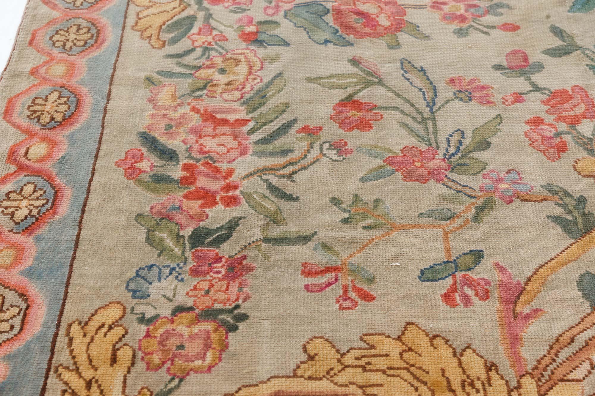 Tapis Fragment de Savonnerie française Doris Leslie Blau du 19ème siècle en vente 2