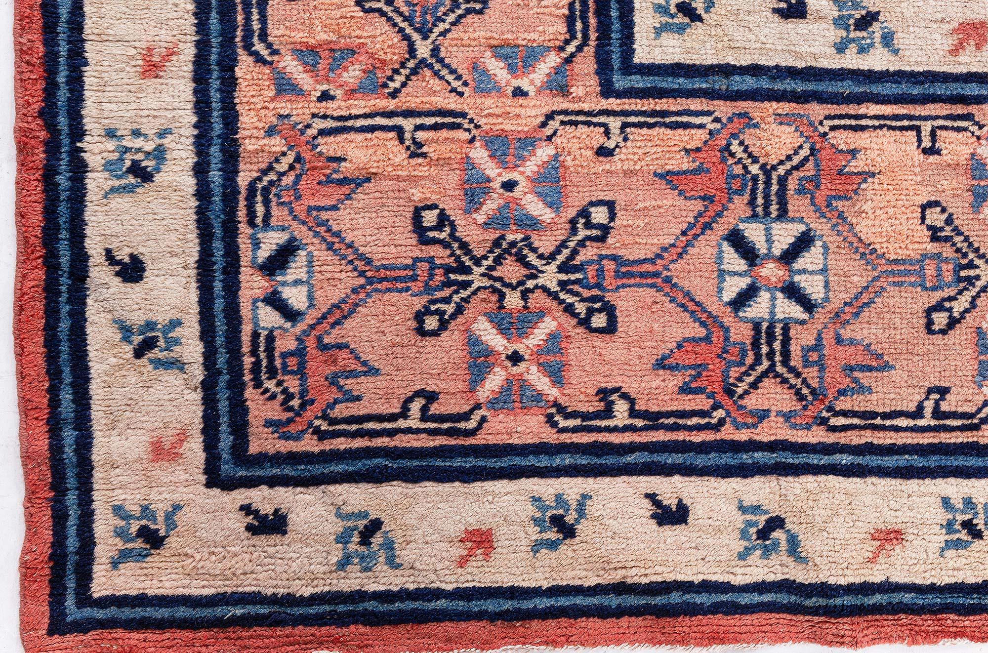 Doris Leslie Blauer Khotan Samarkand-Wollteppich aus dem 19. Jahrhundert im Angebot 1