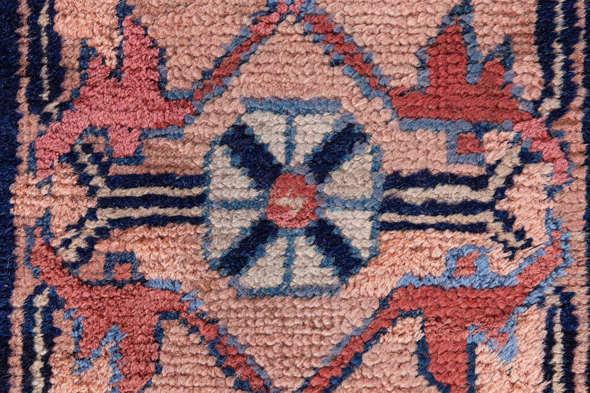 Doris Leslie Blauer Khotan Samarkand-Wollteppich aus dem 19. Jahrhundert im Angebot 3