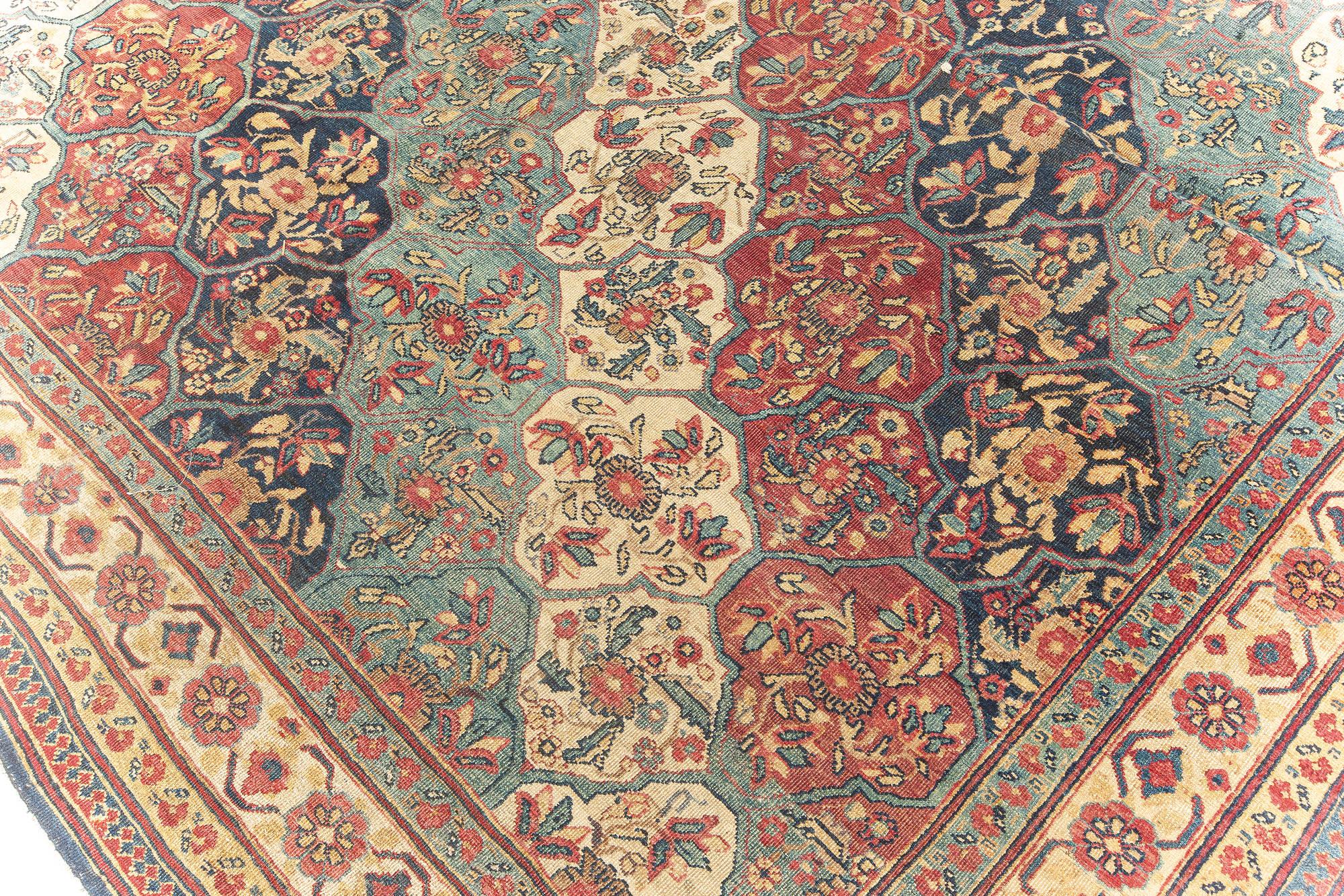 Doris Leslie Blau Tappeto in lana intrecciata a mano del XIX secolo Kirman rosso e blu in vendita 2