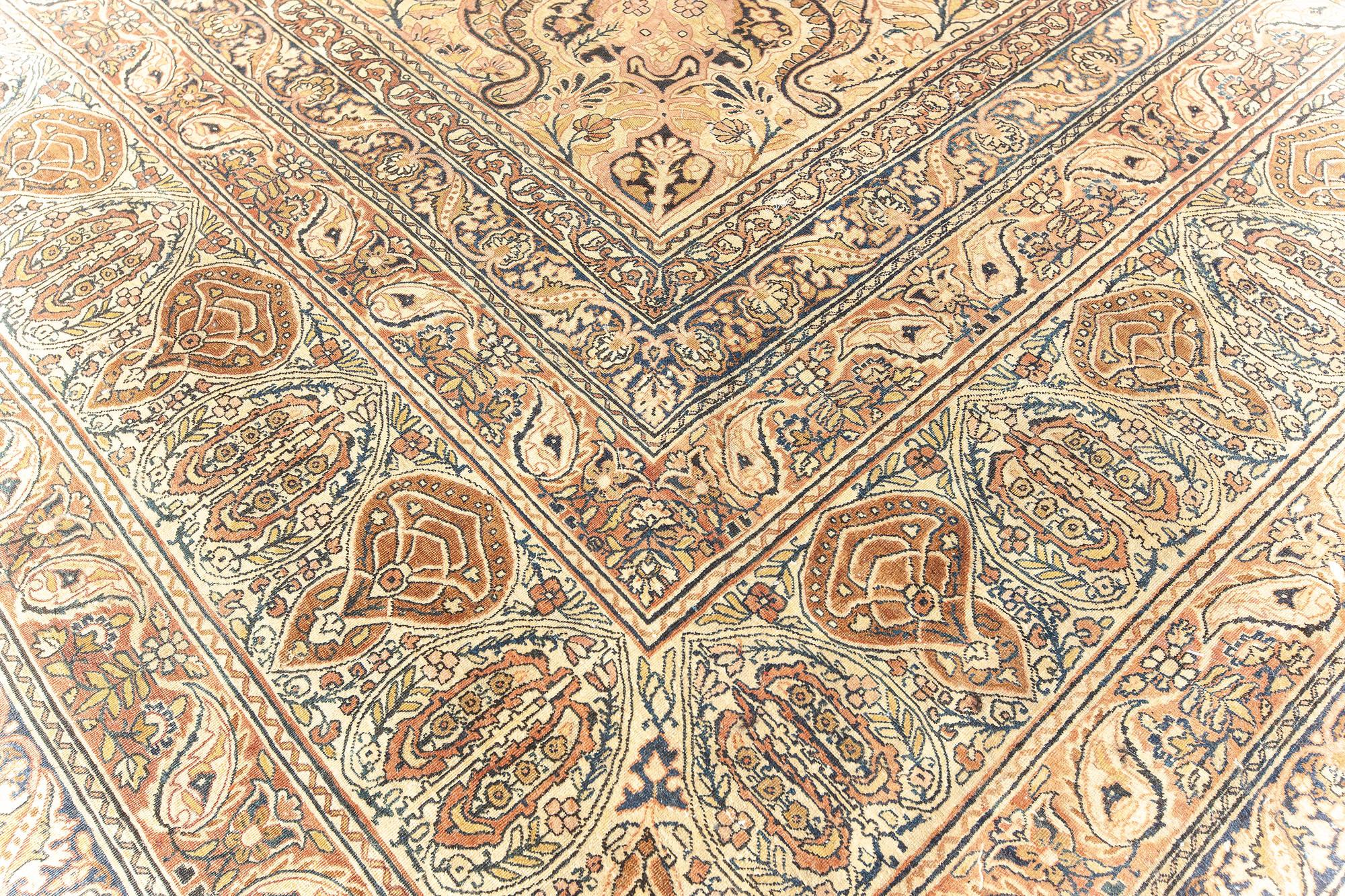 Tapis Kirman persan surdimensionné Doris Leslie Blau 19ème siècle fait à la main en vente 1