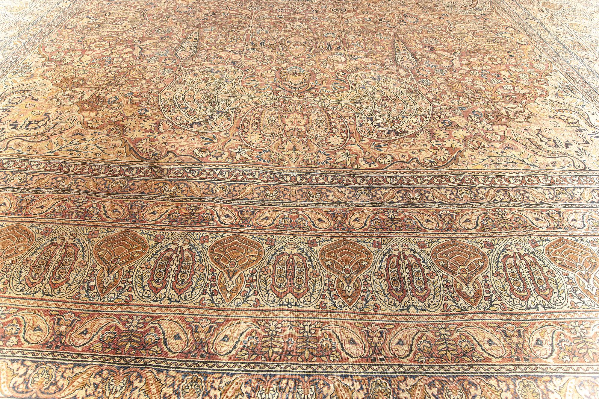Tapis Kirman persan surdimensionné Doris Leslie Blau 19ème siècle fait à la main Bon état - En vente à New York, NY