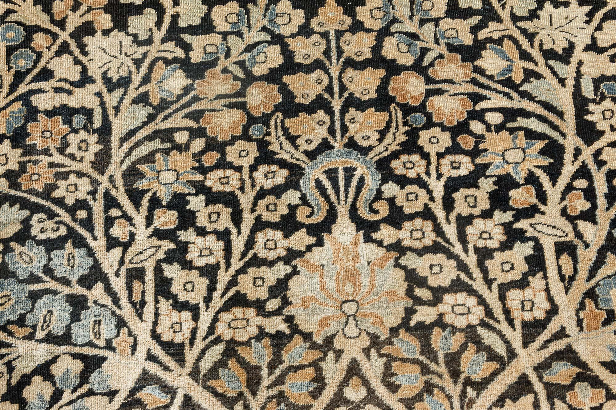 Persiano Doris Leslie Blau Tappeto di lana persiano Tabriz Botanic del XIX secolo in vendita