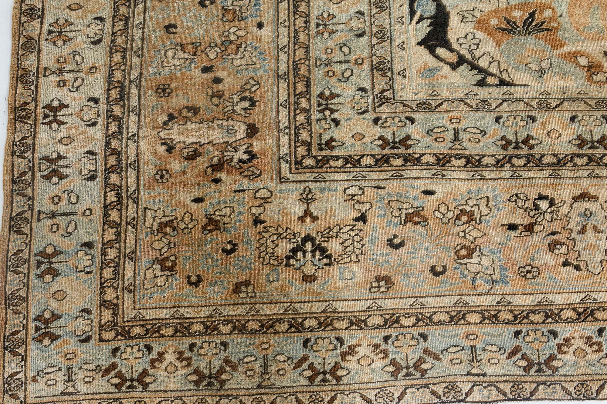 Tessuto a mano Doris Leslie Blau Tappeto di lana persiano Tabriz Botanic del XIX secolo in vendita