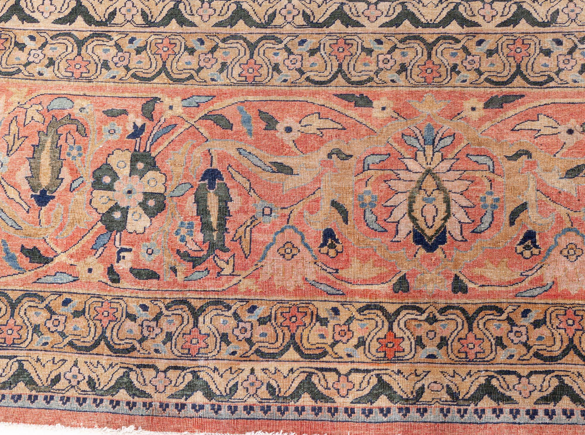 Tapis persan de Tabriz du 19ème siècle fait à la main Doris Leslie Blau en vente 3