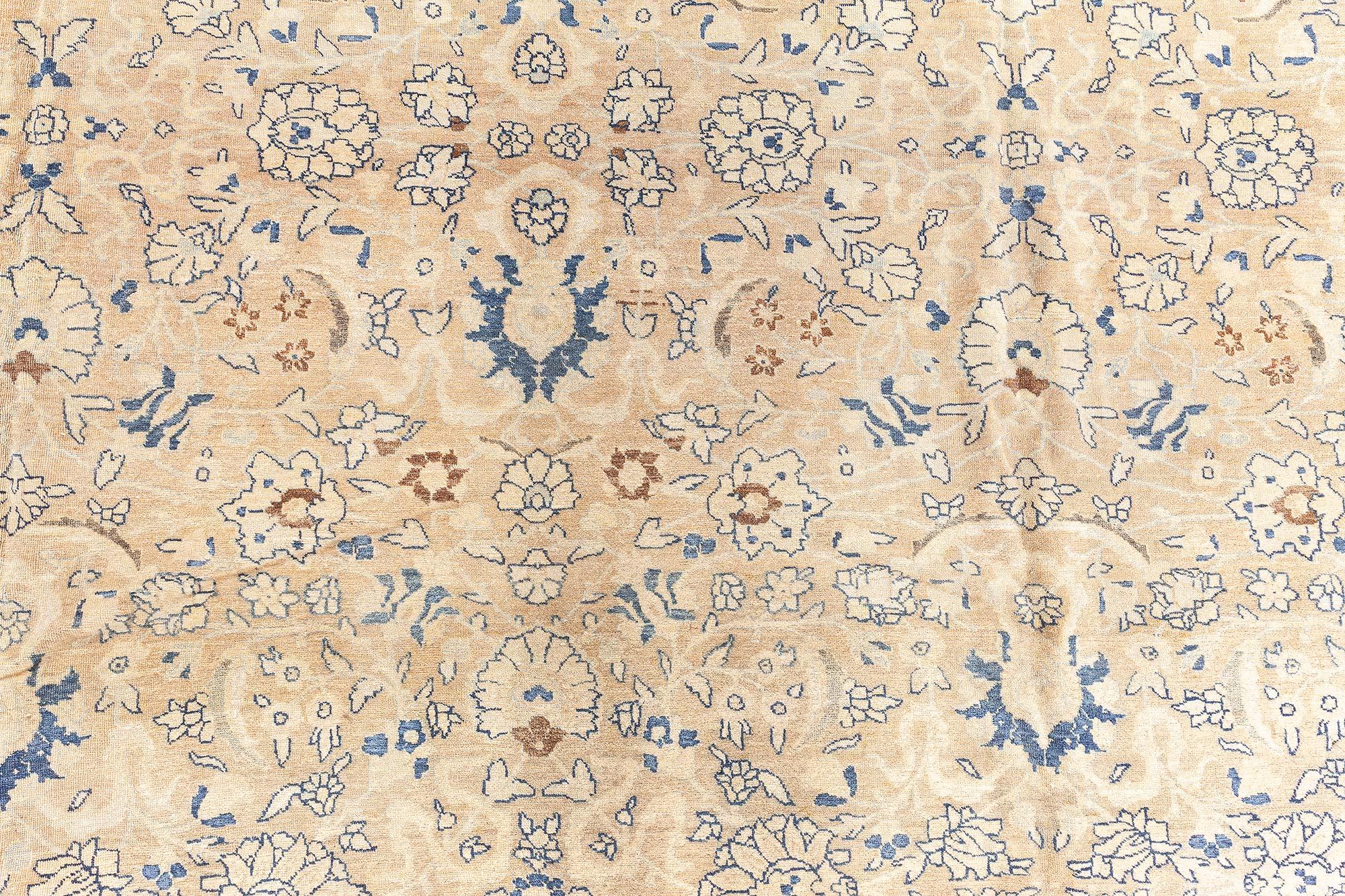 Authentique tapis persan en laine Tabriz du 19e siècle fait à la main
Taille : 11'4