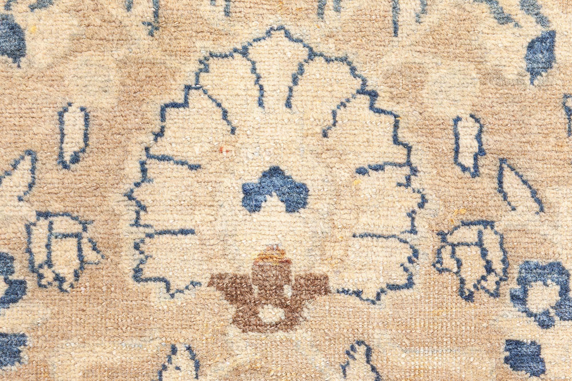 Tapis persan de Tabriz du 19ème siècle fait à la main Doris Leslie Blau Bon état - En vente à New York, NY