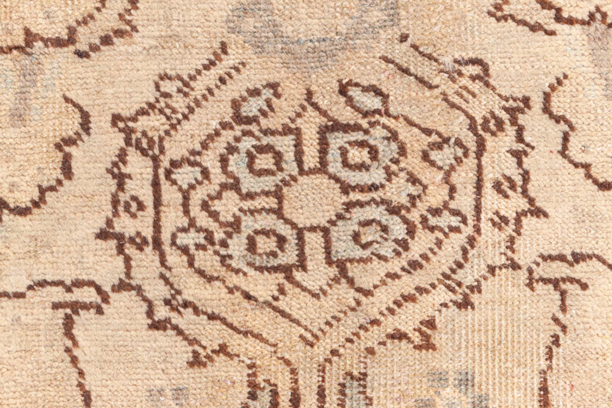 Persischer Tabriz-Teppich aus brauner und beiger handgewebter Wolle, 19.
Größe: 10'10