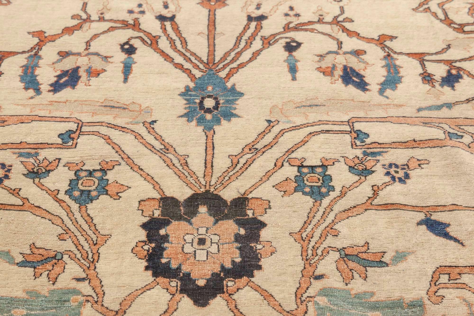 19. Jahrhundert Persischer Täbris Teppich aus cremefarbener, brauner, grauer und schwarzer handgewebter Wolle
Größe: 6'2