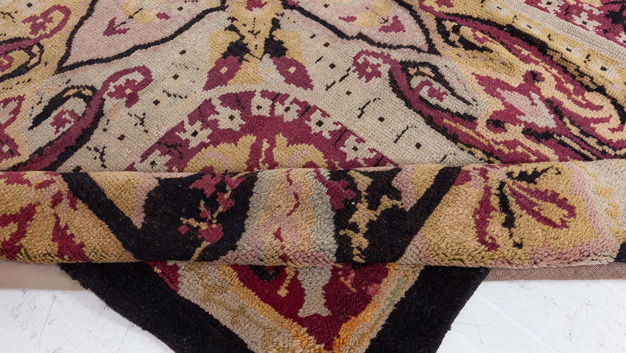 Doris Leslie Blau Exuberante alfombra española vintage del siglo XIX Anudado a mano en venta