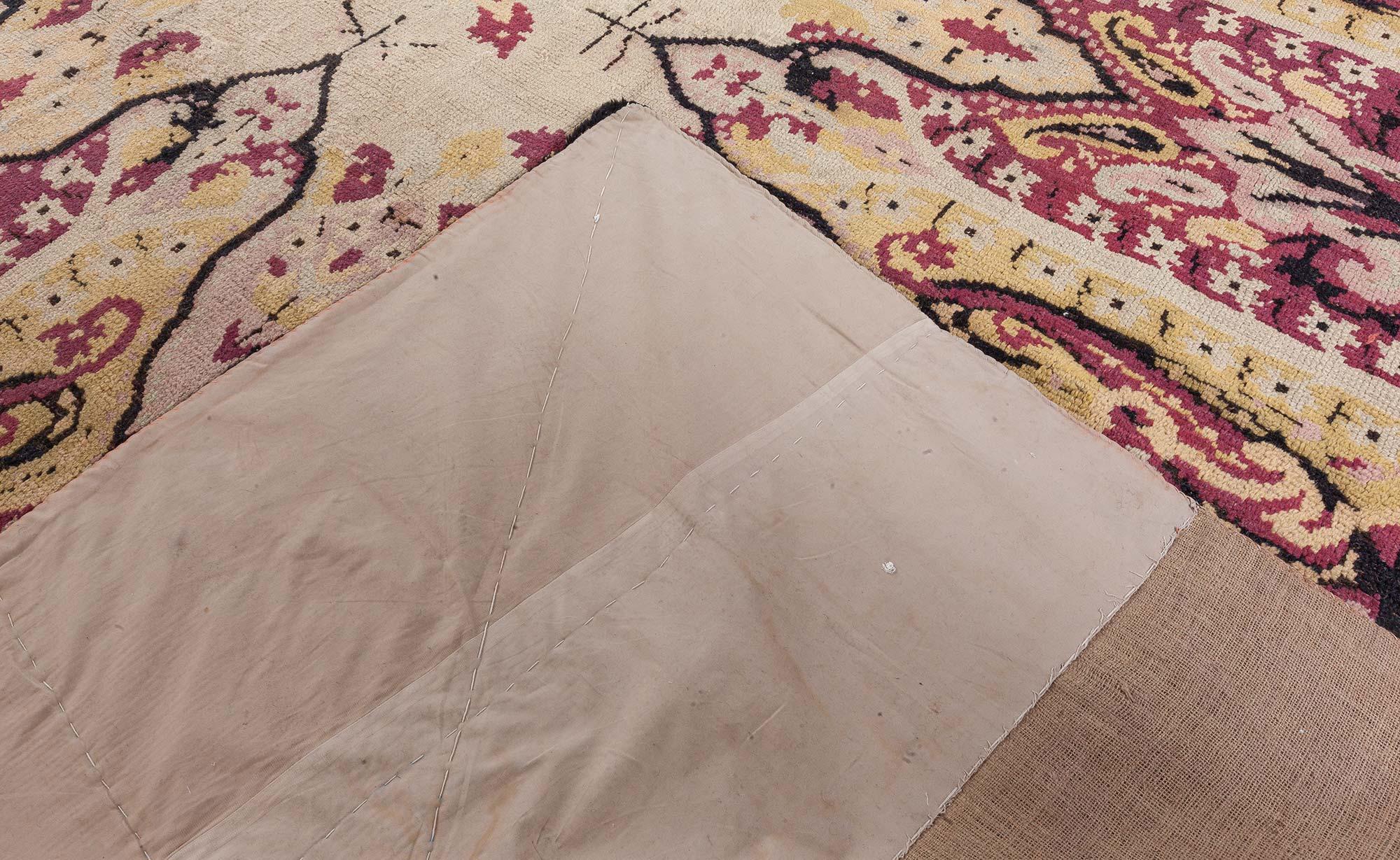 Doris Leslie Blau Exuberante alfombra española vintage del siglo XIX en venta 2