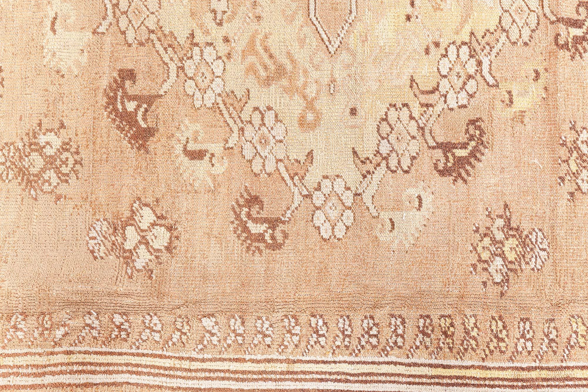 Doris Leslie Blau 19th Century Turkish Ghiordes Handwoven Wool Rug In Good Condition For Sale In New York, NY