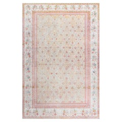 Doris Leslie Blau: Indischer Antiquitäten-Baumwollteppich aus Agra mit Blumenmuster in zartem Beige – um 1920