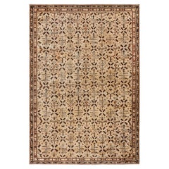 Doris Leslie Blau – Antiker indischer Teppich „Agra“ in warmem Beige von Doris Leslie Blau
