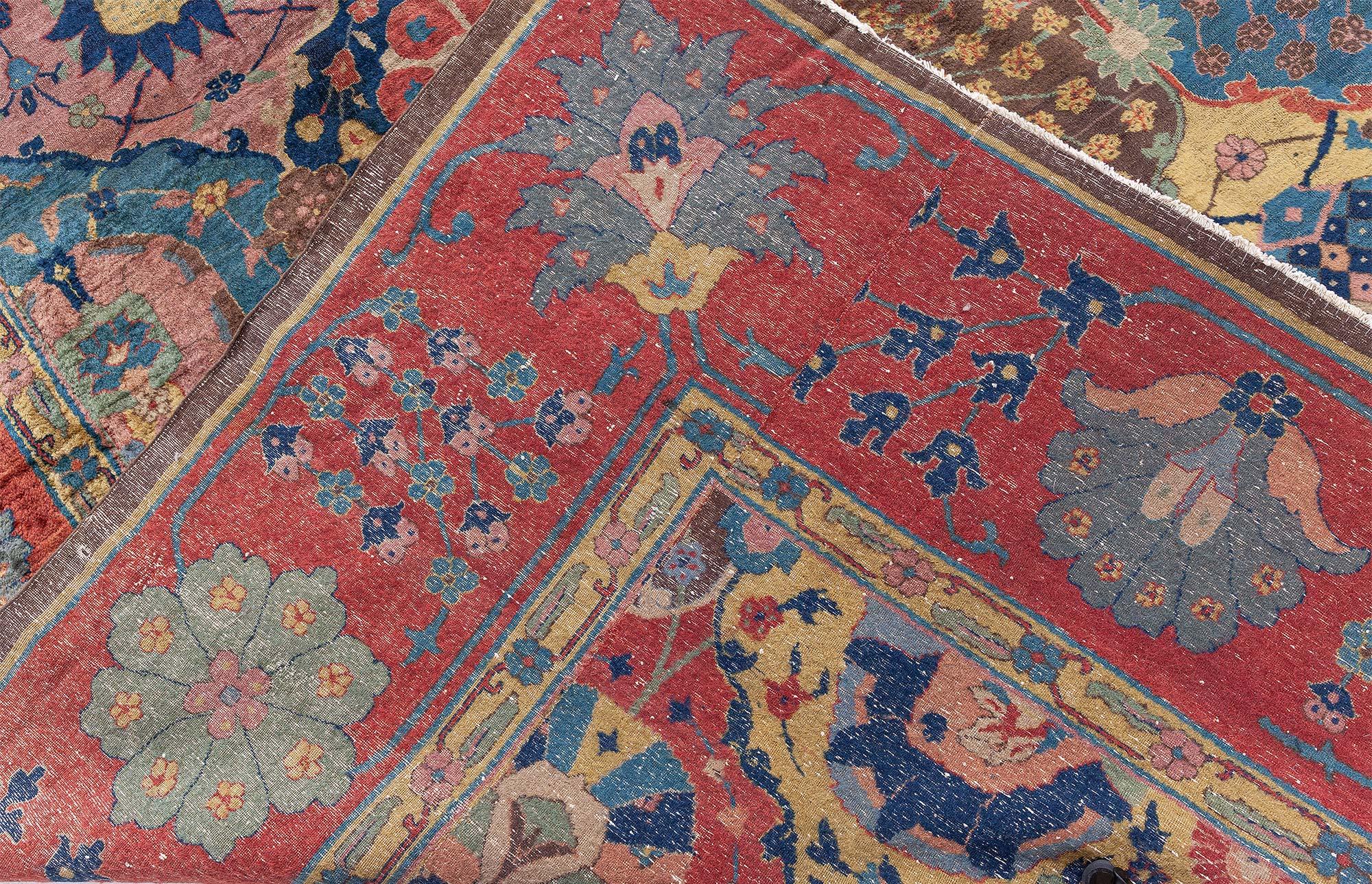 Tapis indien botanique ancien Doris Leslie Blau, taille ajustée Bon état - En vente à New York, NY