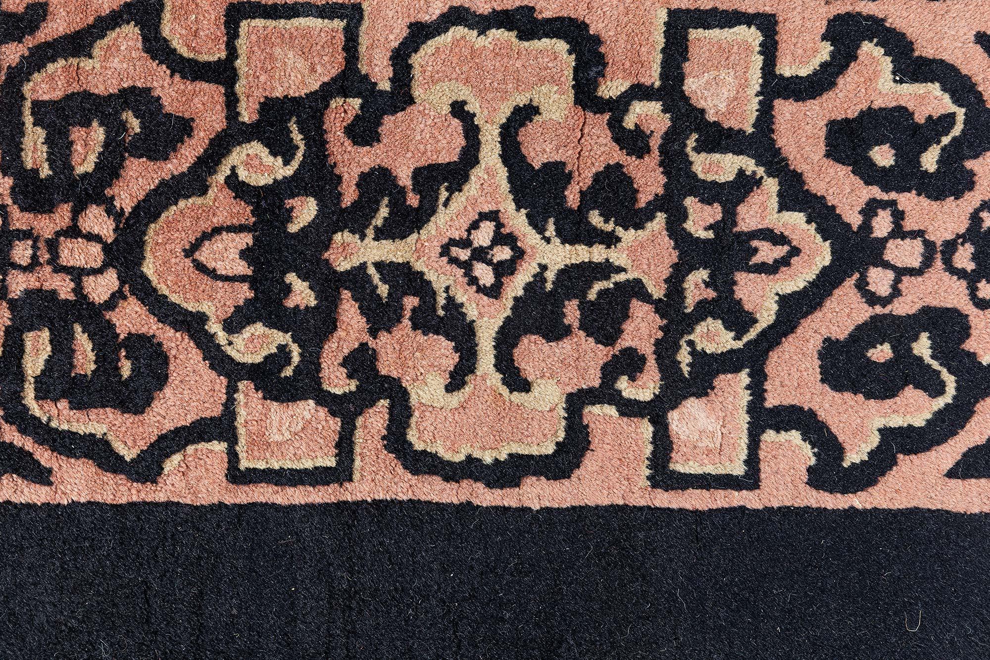 Doris Leslie Blau Tapis chinois ancien Bon état - En vente à New York, NY