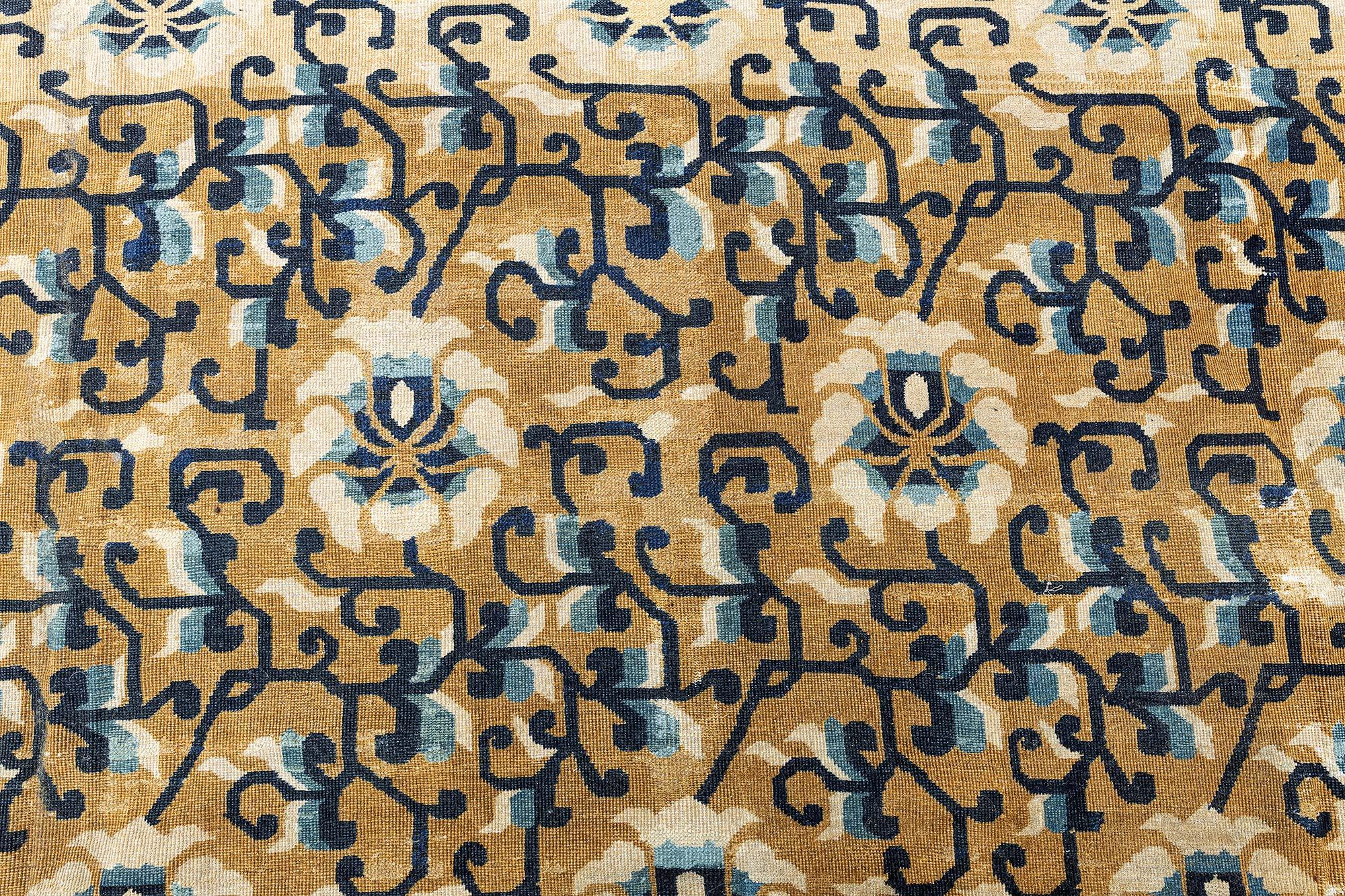 20ième siècle Doris Leslie Blau Tapis chinois ancien de Samarkand en vente