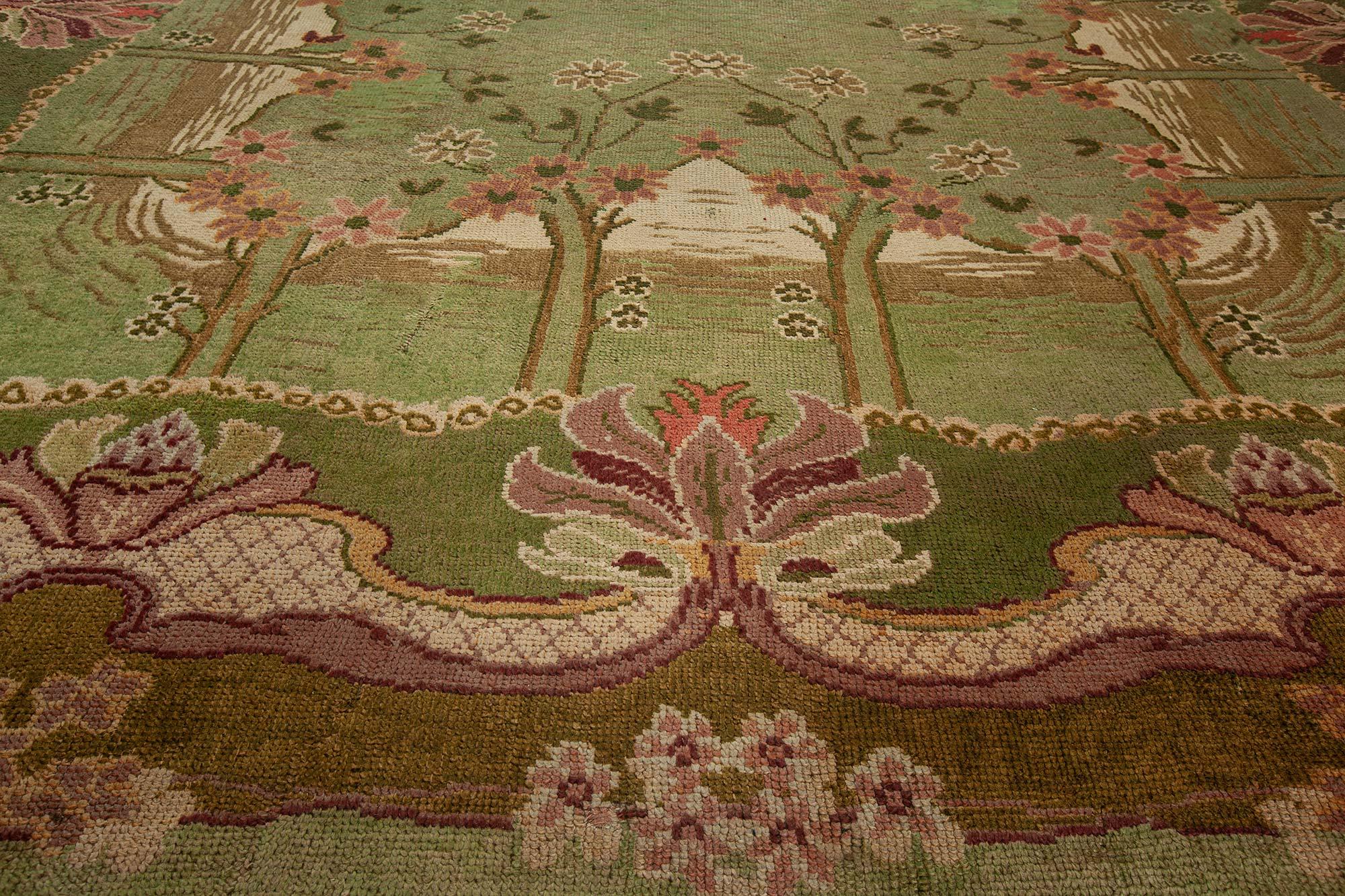 Doris Leslie Blau Alfombra inglesa antigua de lana Arts & Crafts de C.F.A. Voysey Artes y manualidades en venta