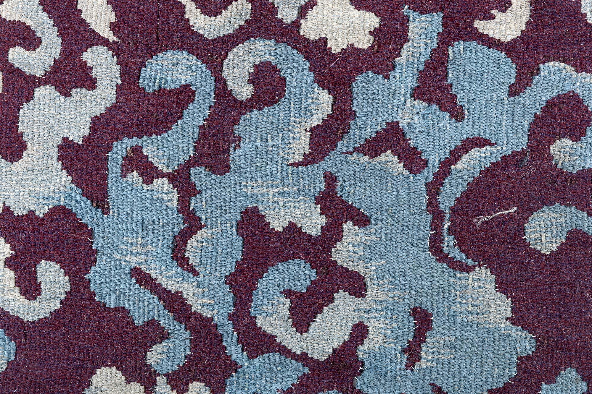 Noué à la main Tapis d'Aubusson botanique français ancien en laine fait à la main Doris Leslie Blau en vente