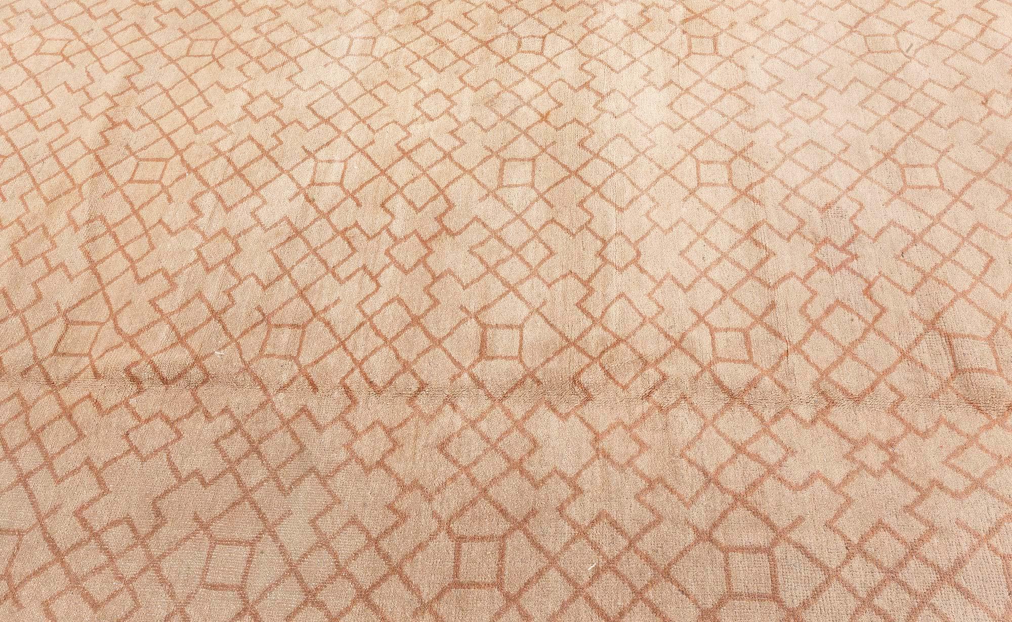 Tapis chinois géométrique ancien
Taille : 11'4
