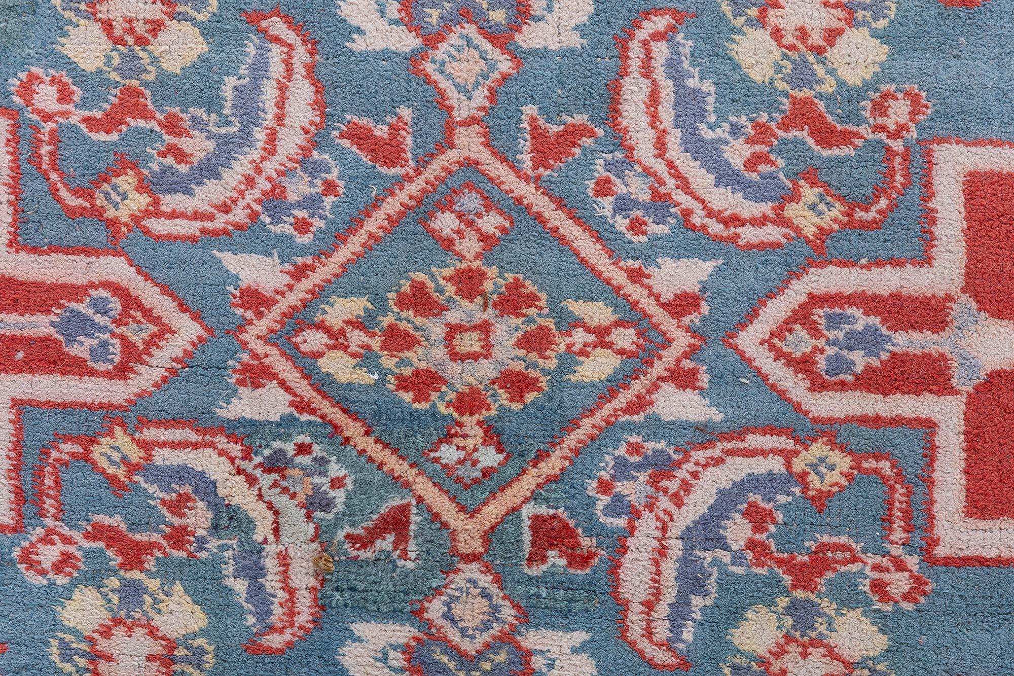Doris Leslie Blauer antiker indischer Agra-Teppich in Rot und Blau, handgefertigt im Angebot 3