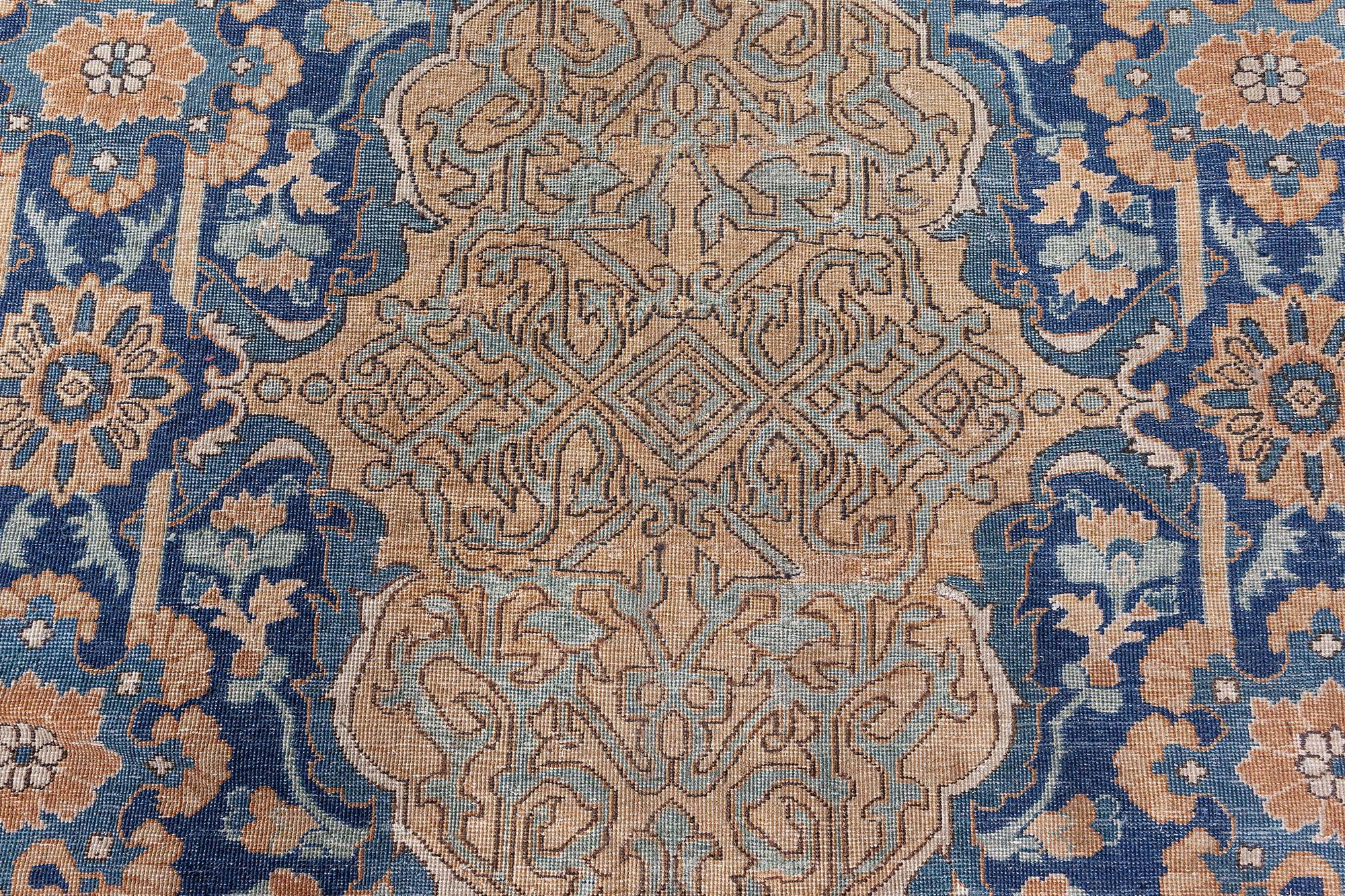 Indien Tapis indien ancien noué à la main Doris Leslie Blau, taille ajustée en vente