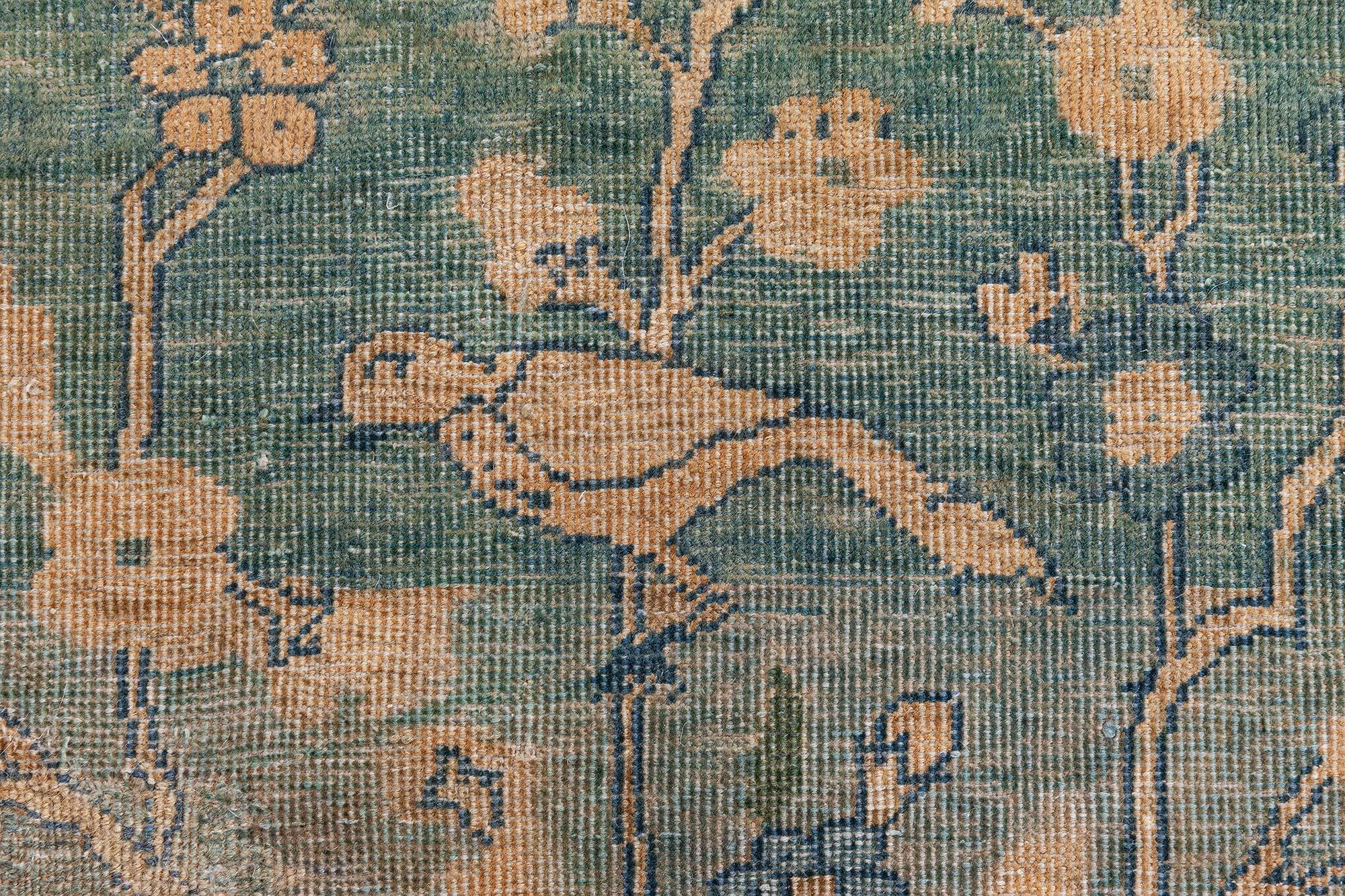 Fine antique Indian handmade wool rug
Size: 12'0