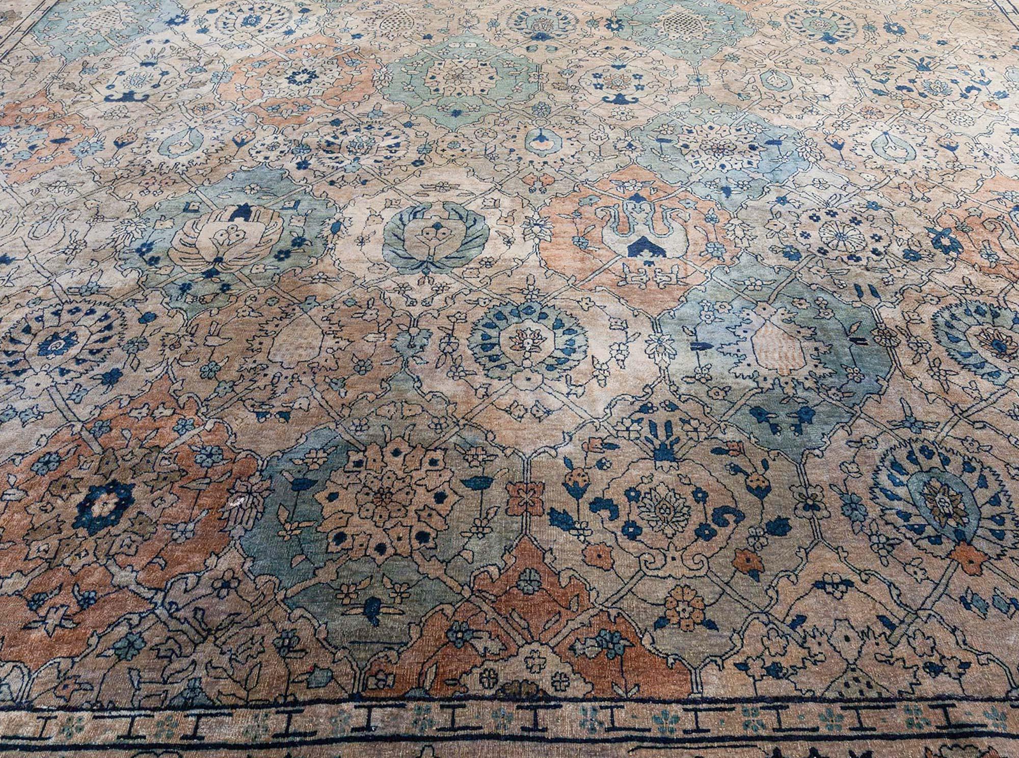 Antique Indian Rug
Size: 12'0