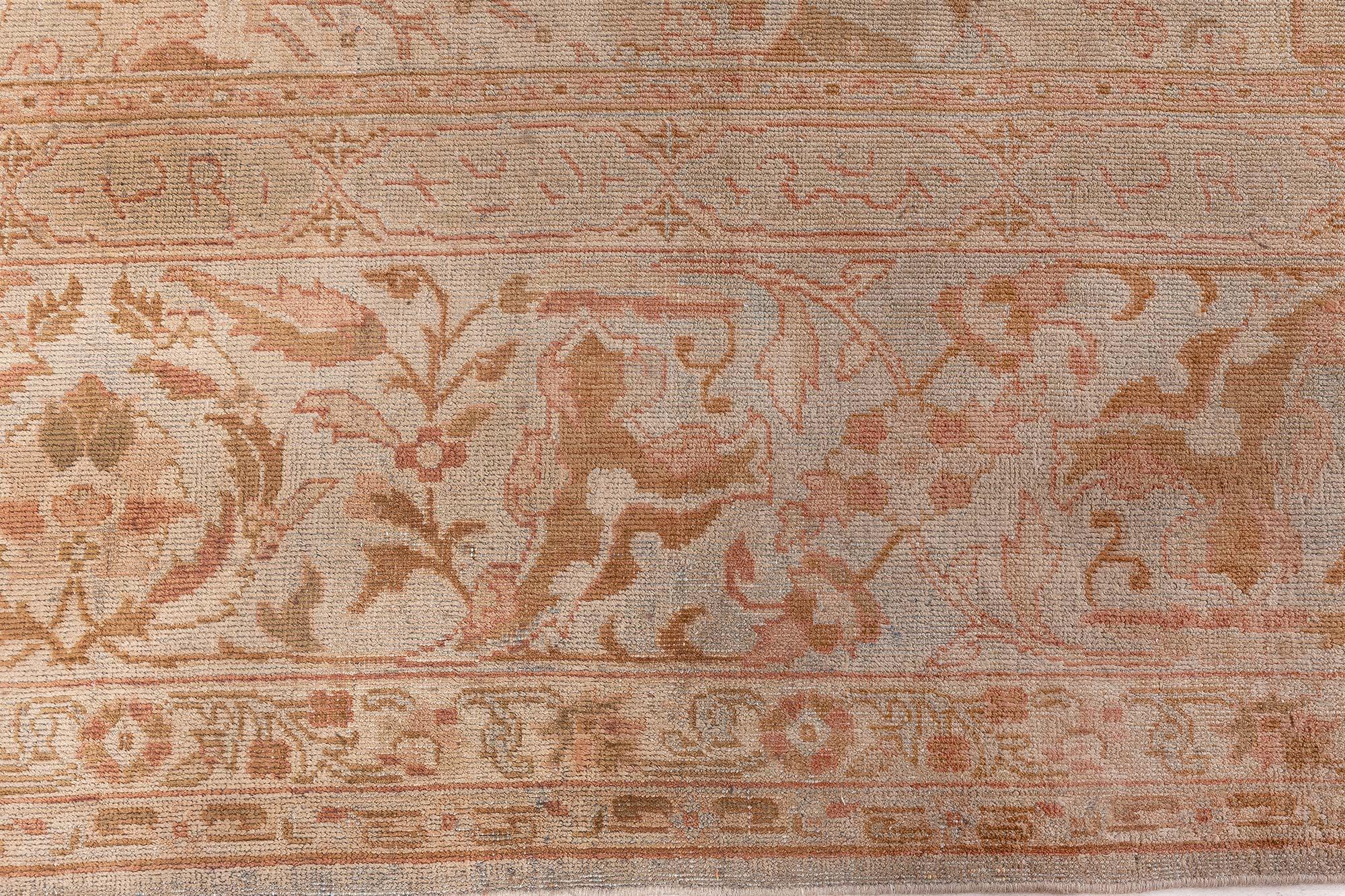 XX secolo Tappeto indiano antico Doris Leslie Blau in vendita