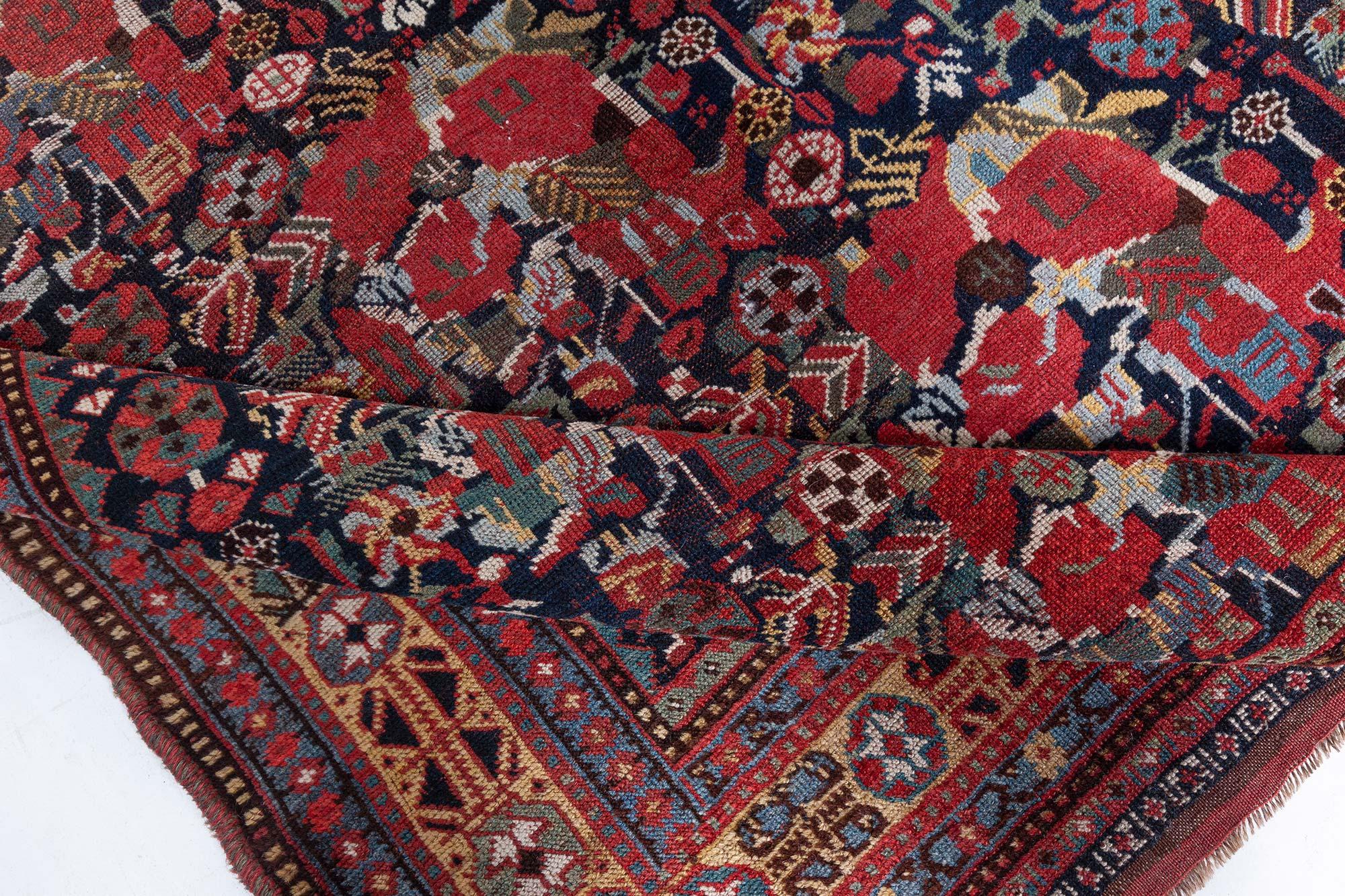 Doris Leslie Blauer antiker Karabagh-Teppich in Blau (20. Jahrhundert) im Angebot