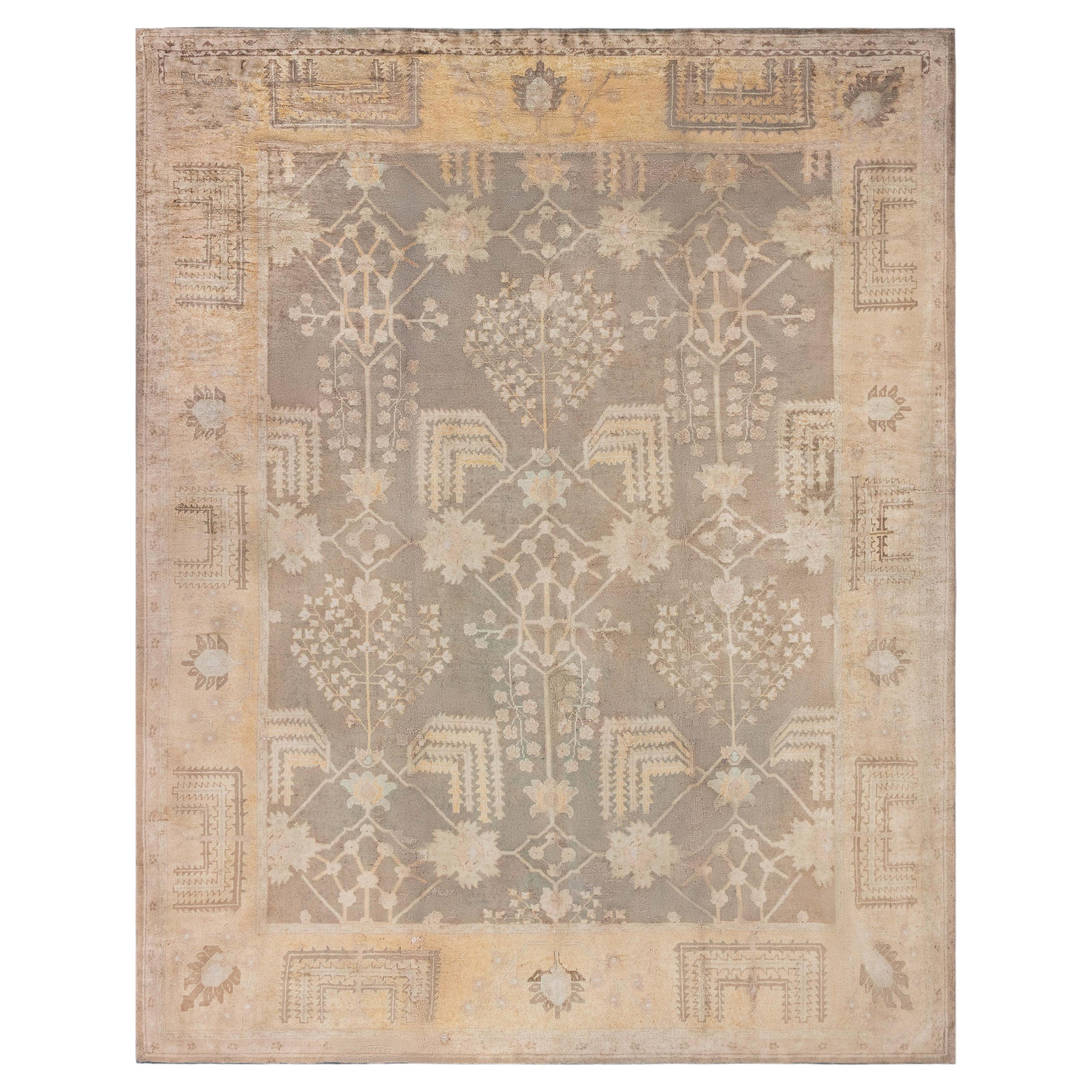 Tapis turc Oushak antique à motifs géométriques, couleur beige clair, de Doris Leslie Blau – vers 1900 en vente