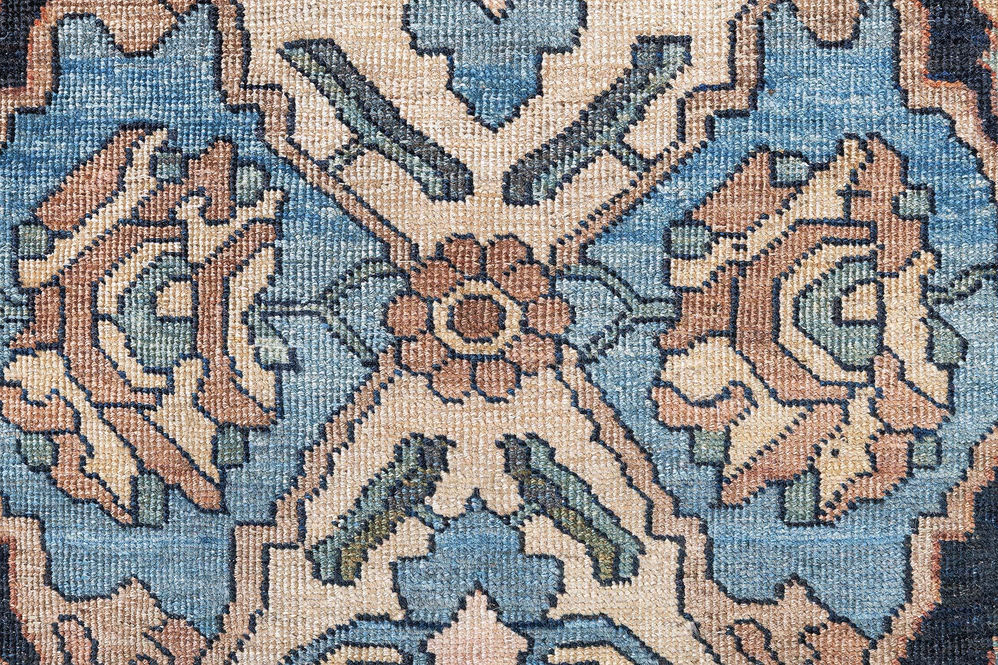 Perse Doris Leslie Blau Tapis ancien surdimensionné en laine persane Bakhtiari en vente