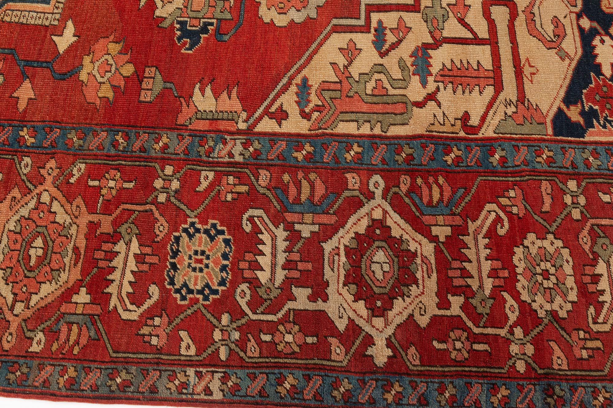 Antique Persian Heriz Rug
Size: 9'6