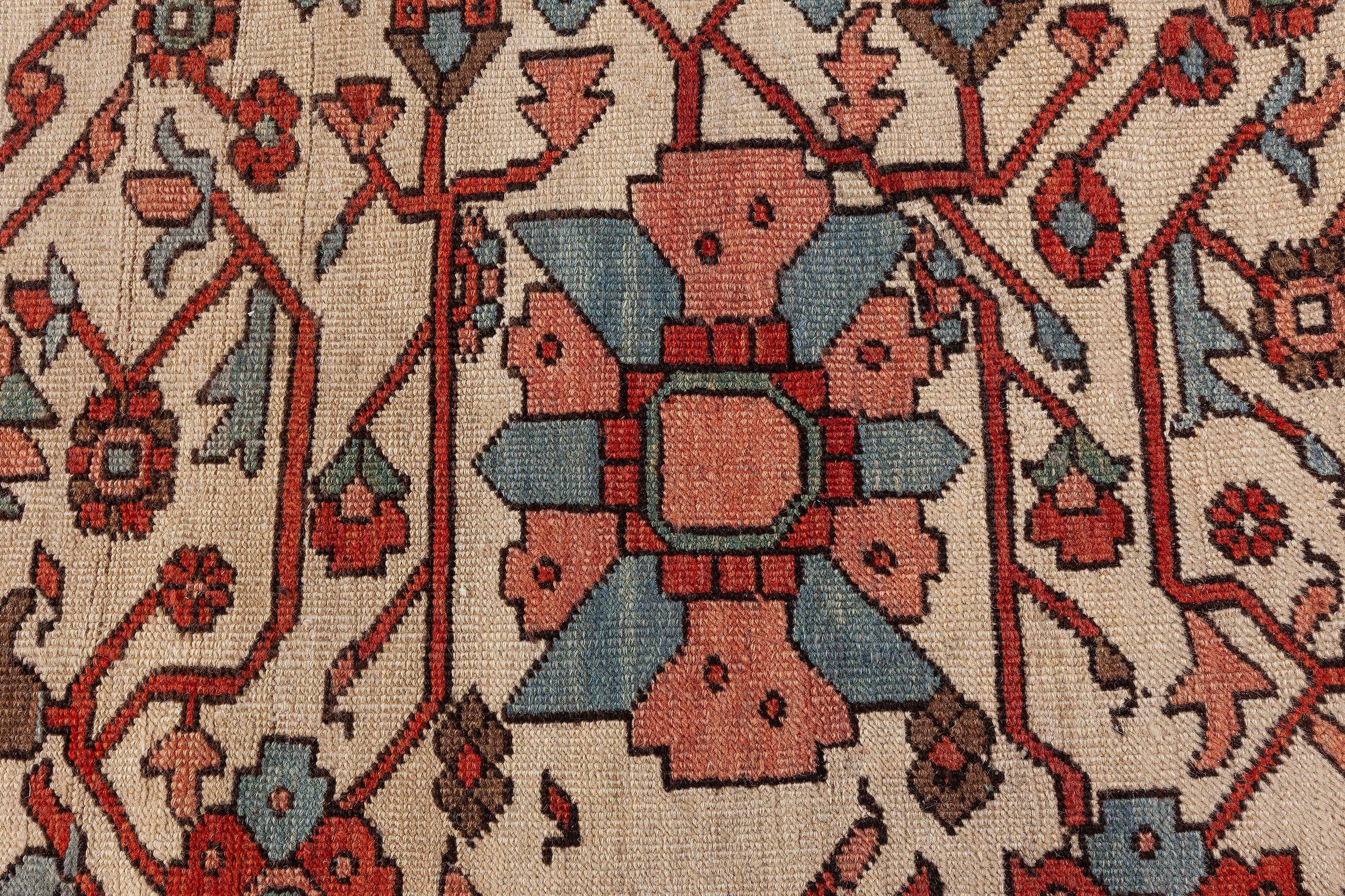 Doris Leslie Blauer antiker persischer Heriz-Teppich in Blau (Heriz Serapi) im Angebot