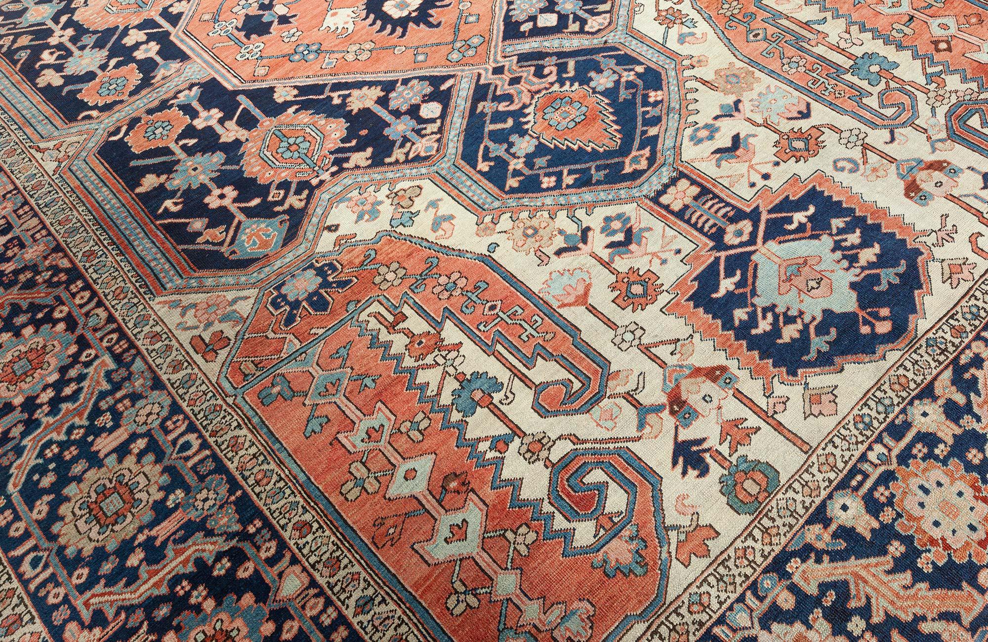 Doris Leslie Blau Antique Persian Heriz Rug In Good Condition For Sale In New York, NY