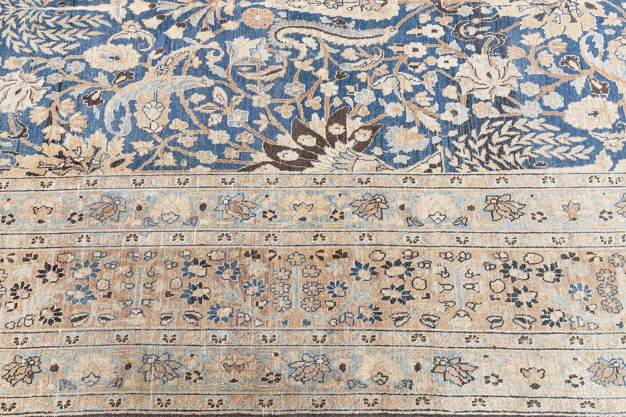 Tissé à la main Tapis ancien persan Khorassan botanique fait à la main Doris Leslie Blau en vente