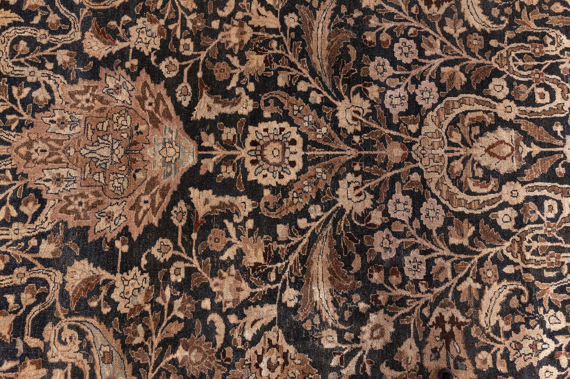 Antique Persian Khorassan handmade wool rug
Size: 11'6