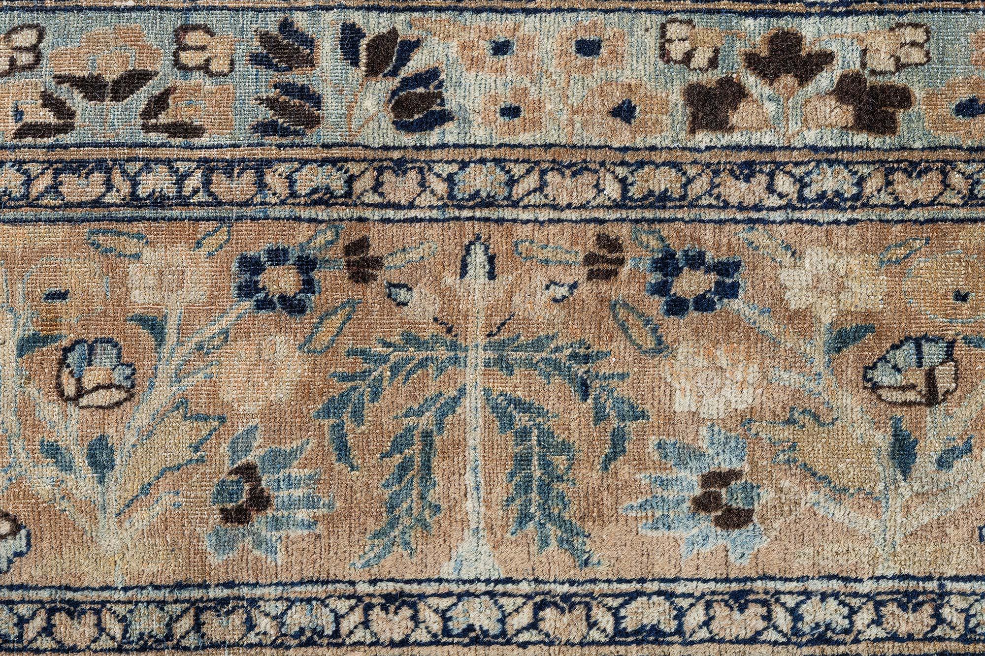 Persiano Tappeto antico persiano Khorassan di Doris Leslie Blau in vendita