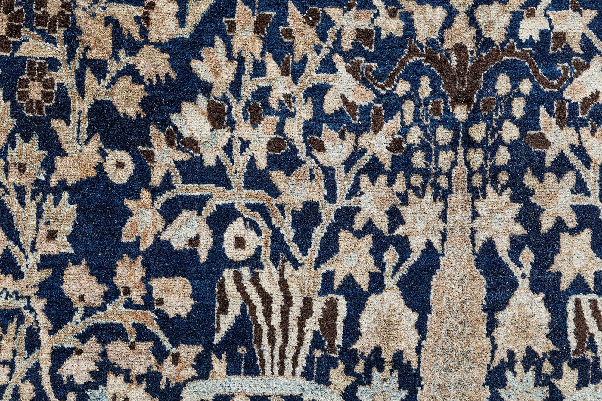 XX secolo Tappeto antico persiano Khorassan di Doris Leslie Blau in vendita