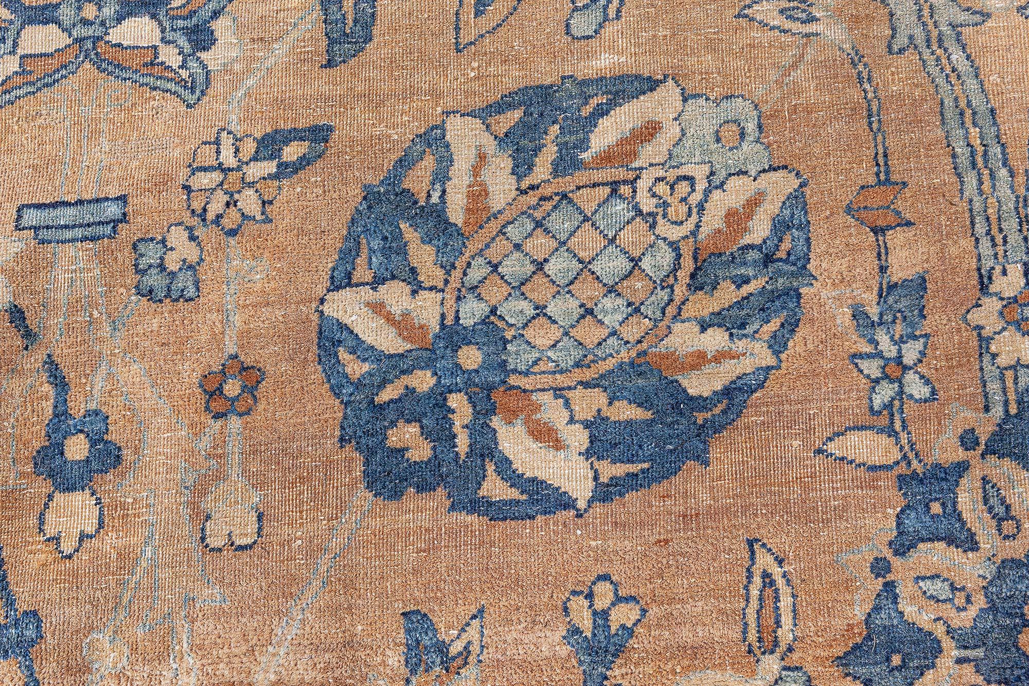 Noué à la main Tapis persan Kirman botanique ancien fait à la main Doris Leslie Blau en vente