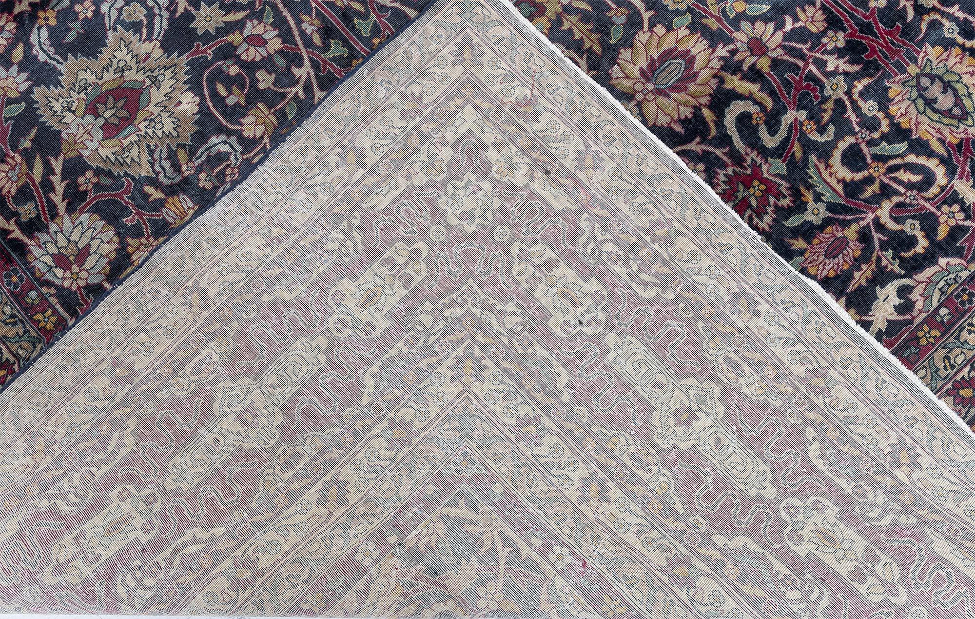 Tapis persan Kirman ancien Doris Leslie Blau fait main en laine botanique en vente 3