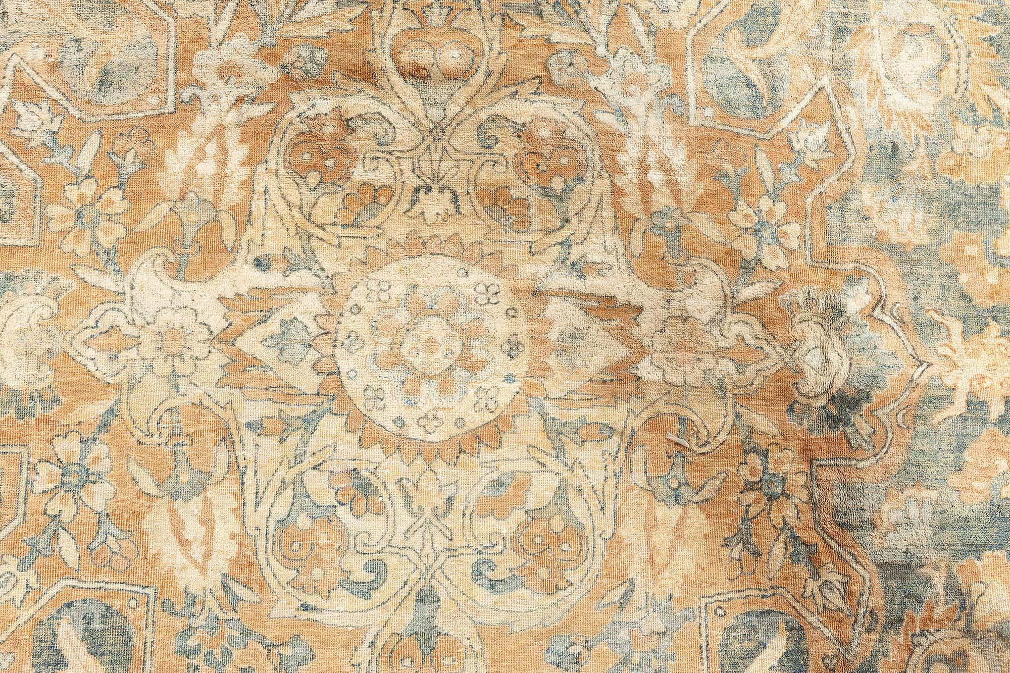 Tapis persan Kirman ancien fait à la main Doris Leslie Blau en vente 3