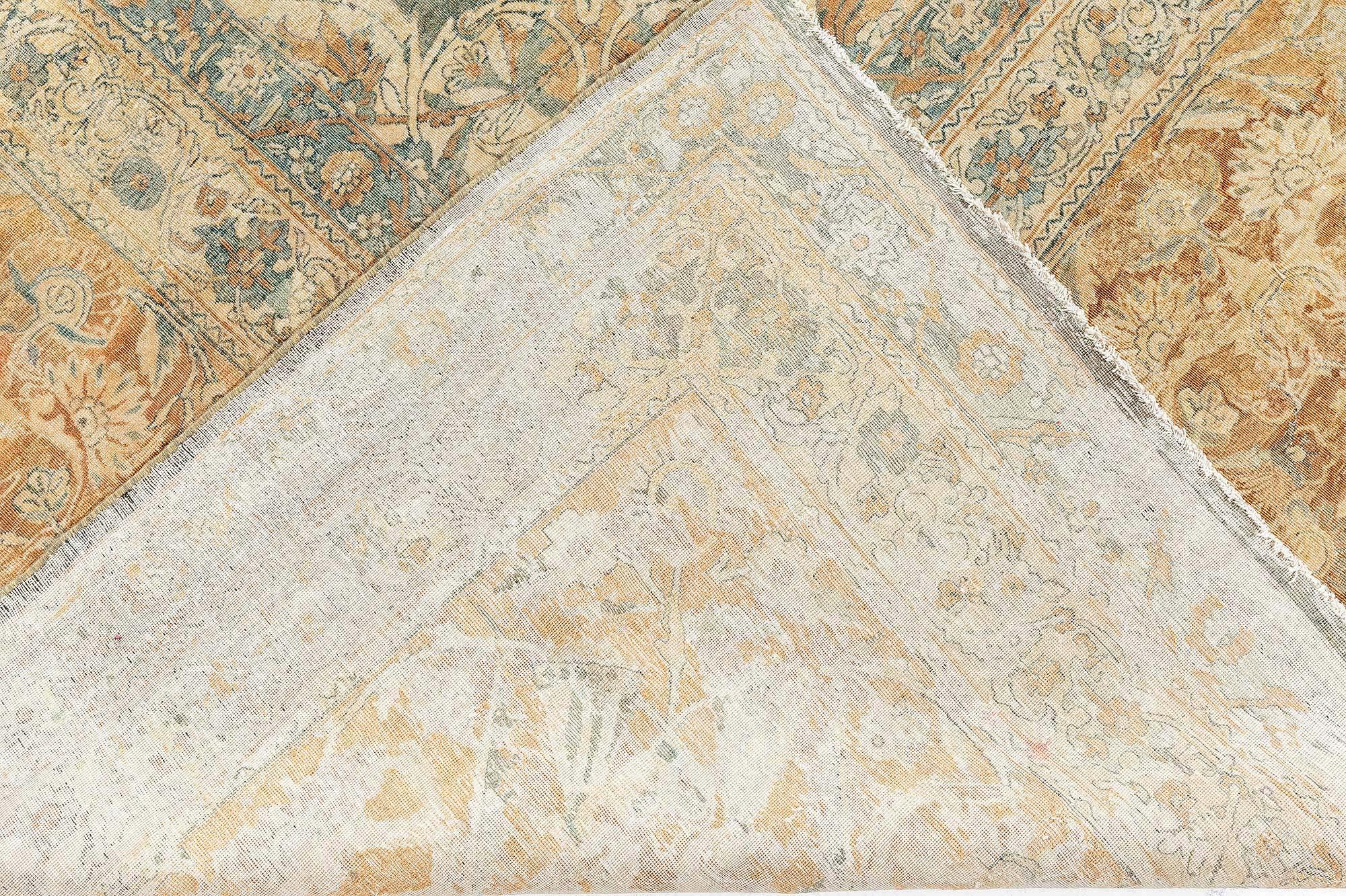Tapis persan Kirman ancien fait à la main Doris Leslie Blau en vente 6