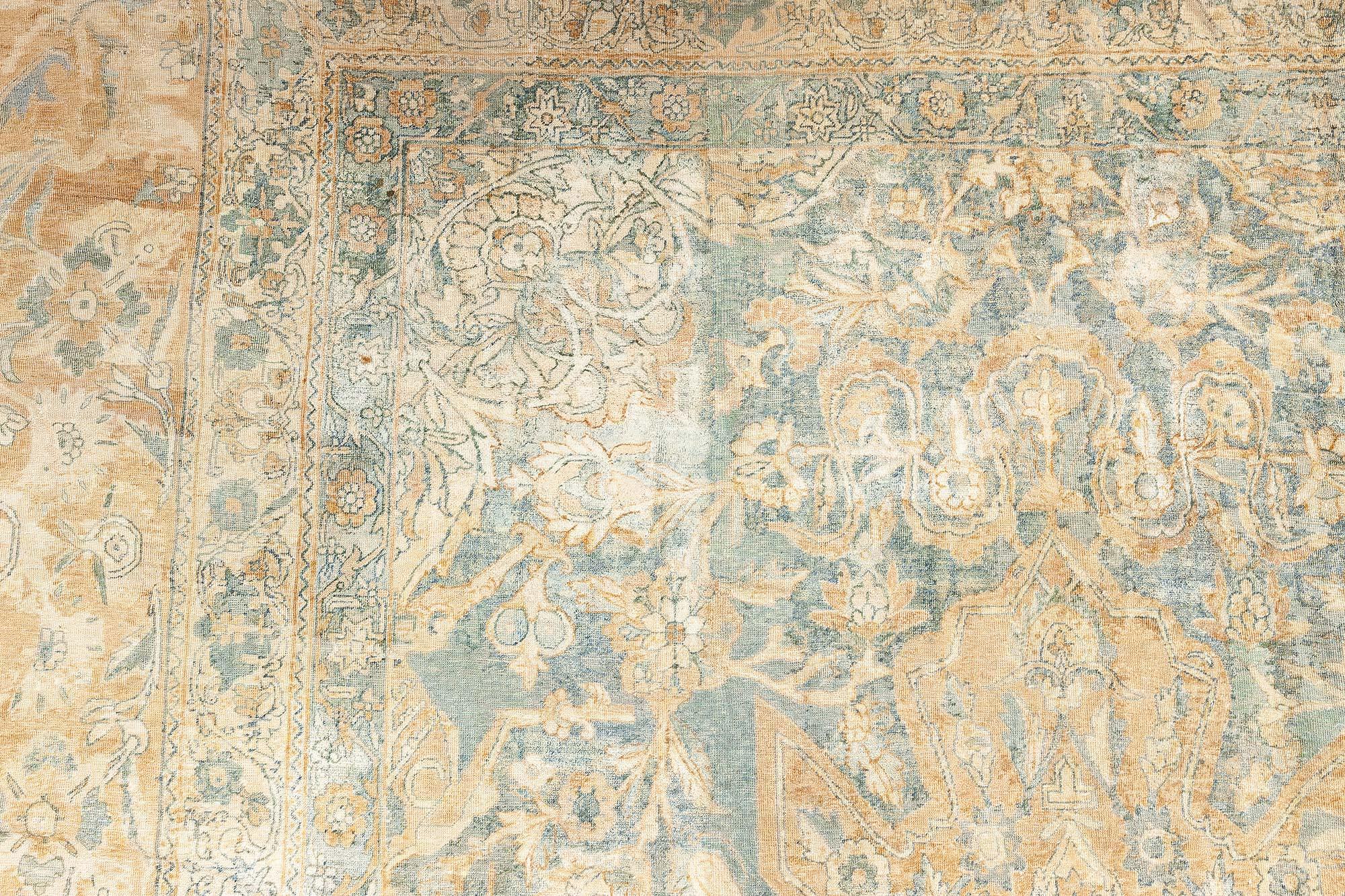 Magnifique tapis persan Kirman en laine fait à la main
Taille : 17'3