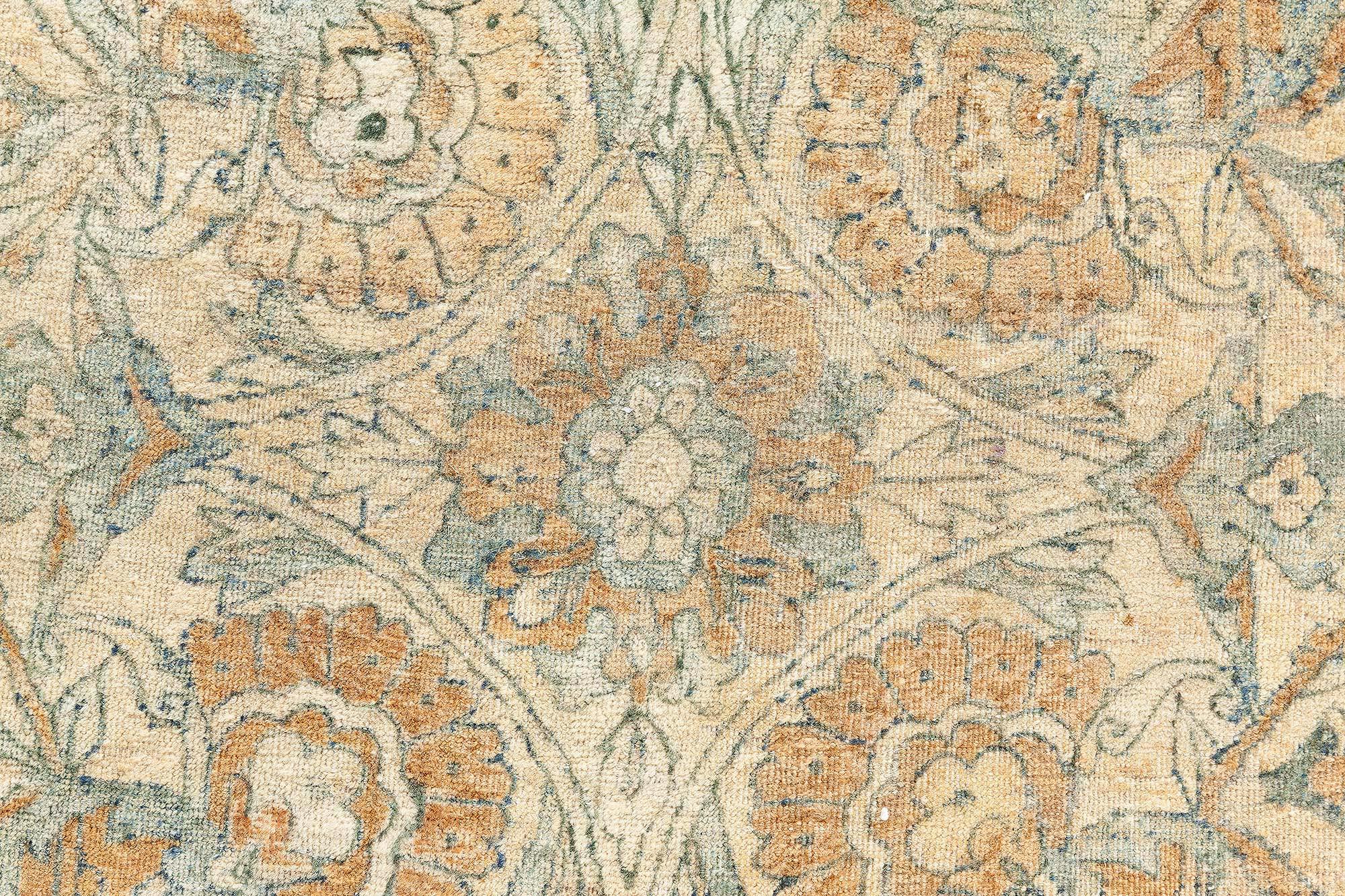 Tapis persan Kirman ancien fait à la main Doris Leslie Blau Bon état - En vente à New York, NY