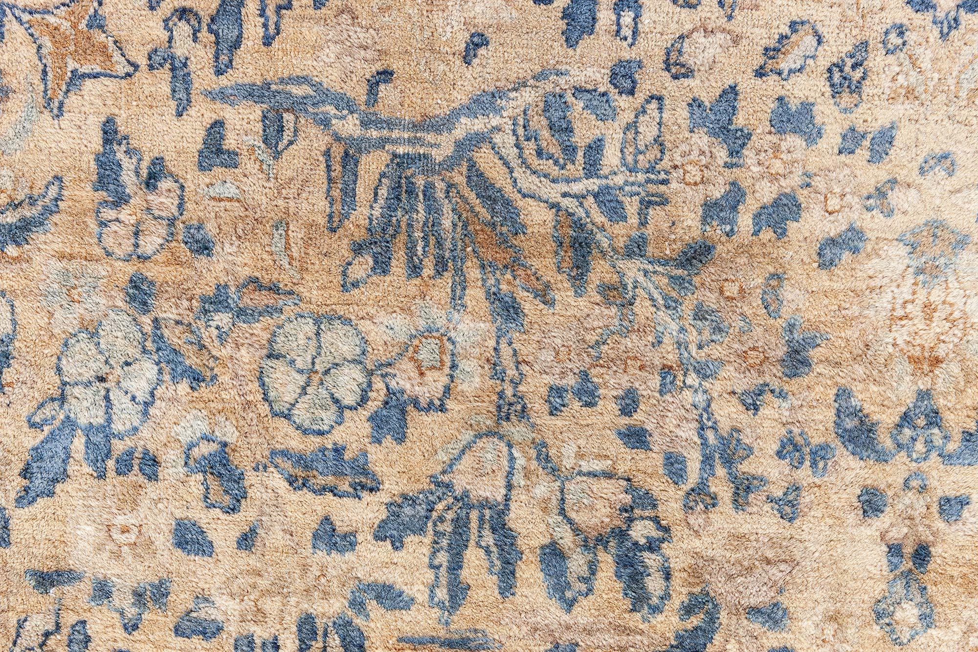 20ième siècle Tapis persan Kirman ancien fait à la main Doris Leslie Blau en vente