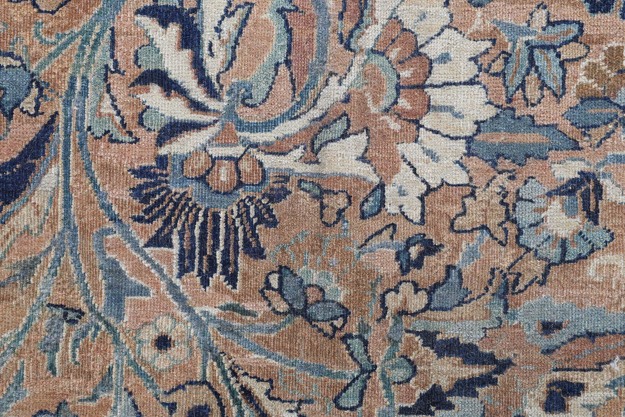 20ième siècle Tapis persan Kirman ancien fait à la main Doris Leslie Blau en vente