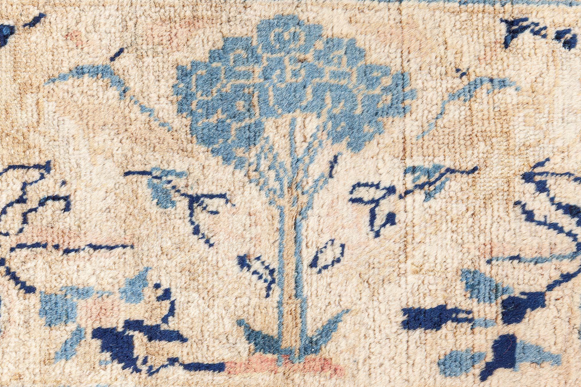 Doris Leslie Blauer antiker persischer Kirman Handgefertigter Teppich aus Wolle im Angebot 1